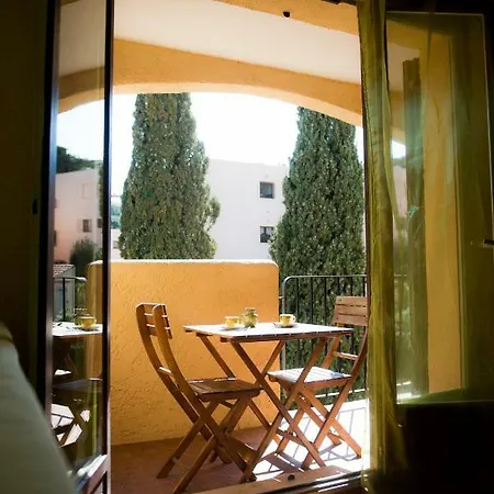 Les 12 Sables Saint Clair * Le Lavandou